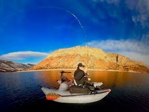 Dave Scadden's Revolutionary Rise Pontoon Craft Over the Shoulder Motor Technique In Action!!!