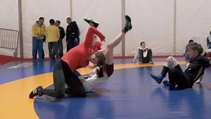 Day 4 of the 2019 Junior Championships. The wrestlers are ready to go! 🔥💪 | #WrestlePontevedra #womenswrestling #unitedworldwrestling | United World Wrestling