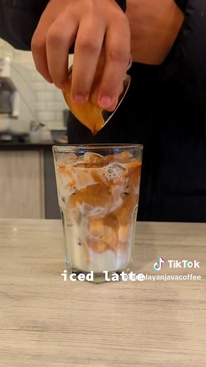 Iced Latte Preparation: A Step-by-Step Guide