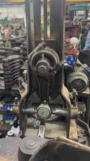 ElGendy Factory on Instagram: "Number one engine repair machine shop in Egypt 🇪🇬, repairing and rebuilding engines for more than 70 years ! Visit our Shobra branch for any engine repair work 🛠️✅ #machining #engine #rebuild"