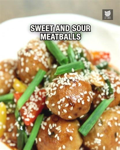 Tangy, saucy & absolutely delicious – try these Sweet and Sour Chicken Meatballs at home! A perfect Indo-Chinese starter; Crispy on the outside, juicy on the inside – restaurant-style taste in every bite! 🥢🔥 Host: Varun Inamdar Ingredients:- For Meatballs:- 400 gms. Chicken, minced 1 tbsp. Refined Flour 1 tbsp. Corn Flour 1 Egg, beaten Salt, as required ½ tsp. Black Pepper 2-3 Spring Onions, finely chopped 5-6 Garlic cloves, finely chopped 1 tsp. Dark Soy Sauce Copyrights: REPL #SweetAndSourMe