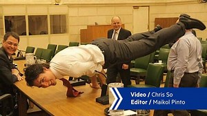 How to do the peacock pose, just like Justin Trudeau. | The Toronto Star