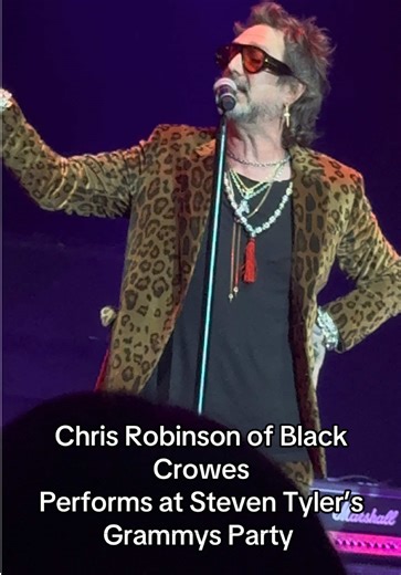 Frontman Chris Robinson performs at Steven Tyler’s Grammys Party! #grammys #theblackcrowes #chrisrobinson #steventyler #janiesfund