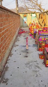 Firecracker Vs House #fireworks #firecrackers #firecrackervideo #fireworkshow #experiment #crackers #usa #usareels #viralreelschallenge #facebookviral #Diwali #FIREWORK_challenge | Fireworks Videos