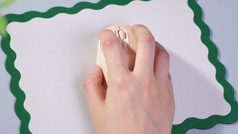 Kingdder Small Cute Kawaii Mouse Pad Green Scalloped Mousepad - 9.8 x 7.9 Inches Non-Slip Rubber Base with Waterproof Fabric Surface Computer Accessories for Travel, Desk, Office, Gaming & Home Decor