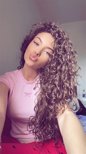 elona💌 (@elona.m)’s videos with original sound - darklyriccss