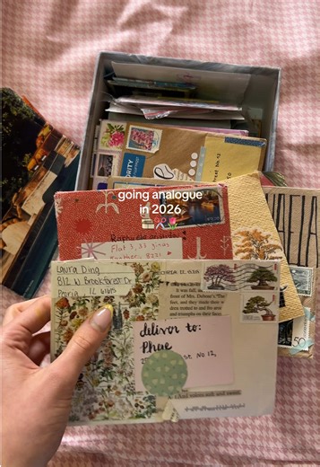 your sign to go analogue in 2026 🎞️✂️📸🌸 just got my account back after being hacked for two weeks but wanted to do this cute trend!! Bring back physical media 💘#analog #analogue #junkjournal #crafty #physicalmedia