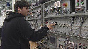 Students at Marion L. Steele High School embrace high-tech learning revolution: Growing STEM