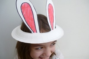 How to make a paper plate bunny ear Easter bonnet - Netmums
