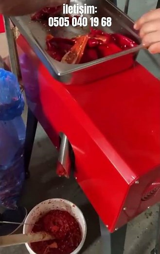 Evde Kolay Biber Salçası Yapımı | Salça Çekme Makinesi ile Pratik Tarif