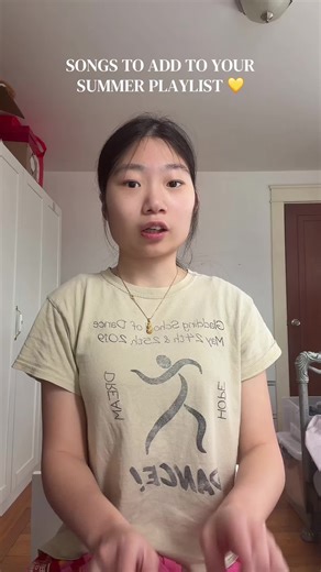 COMMENT YOUR IDEAS!! 💛💛 #em_zhang13 #foryoupage #summerplaylist #songideas #viralvideo