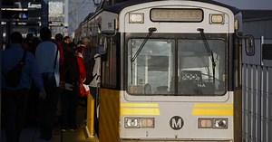Mystery Woman Sings Opera In Los Angeles Metro — And Goes Viral