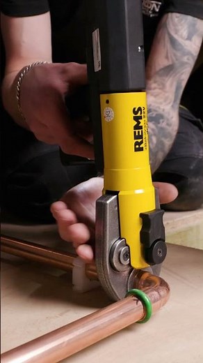 REMS Mini Press 22v - Compact Size