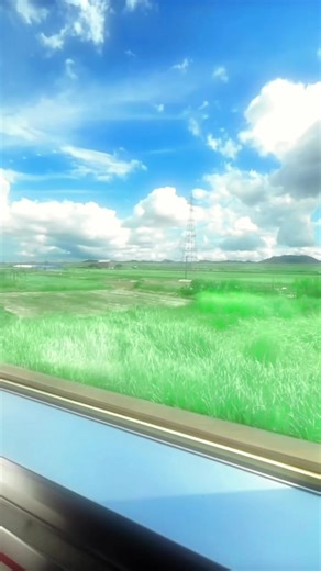 日本の田舎風景と夏の日の旅