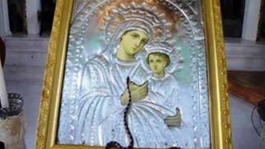The 'Miracle Snakes of Panagia' on the Greek Island of Kefalonia - GreekReporter.com