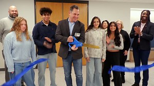 Today, we celebrated the official opening of the third-floor K-Pod science classrooms and the beautifully refreshed Rick Carroll Natatorium, and the excitement was off the charts! Check out our students’ first reactions as they stepped into their brand-new chemistry and science spaces. From the upgraded labs to the bright, modern design, these classrooms will elevate hands-on learning for years to come. And in a moment we’ve all been waiting for, our North Penn Water Polo seniors took the first 