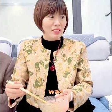 Would you dare to eat seaweed that looks like hair? 🌊🍜😳#shorts #funny #fyp #usa #cute