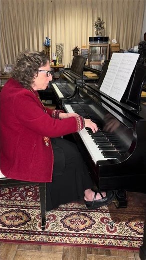 Hungarian Song #32 by Bela Bartok performed by Elizabeth Zawadowski#folk#Hungarian#wedding#ironic