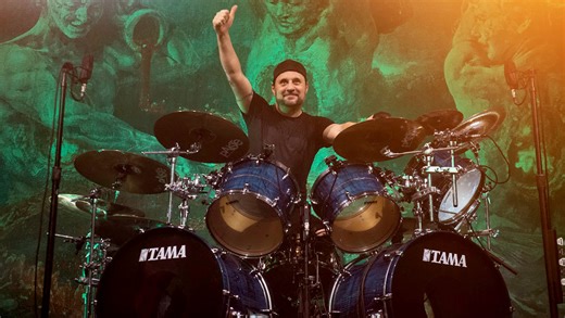 Former SLAYER Drummer DAVE LOMBARDO On Modern Metal Drumming - "There's Definitely Something Lacking"