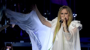 Avril Lavigne to perform in Nashville for 'Greatest Hits' tour