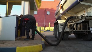 Marre des routes compliquées ? Du véhicule qui ne répond pas ? La légèreté du Renault Trucks C et sa facilité à tourner dans les zones les plus difficiles n’attendent plus que vous ! | Renault Trucks Africa