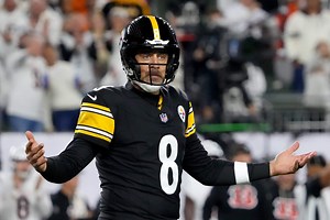 Aaron Rodgers’ touchdown celebration interrupted by surprise Broderick Jones tackle