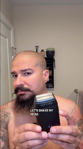 Shaving my head with the Supreme Crunch Foil Shaver! #shavingmyhead #shaveoftheday #headshave #shave