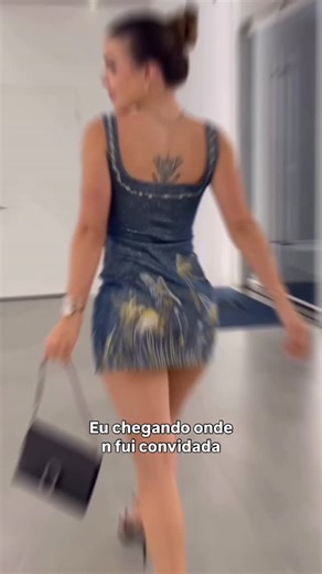 Grazi Mourao on Instagram: "E pra causar haha"