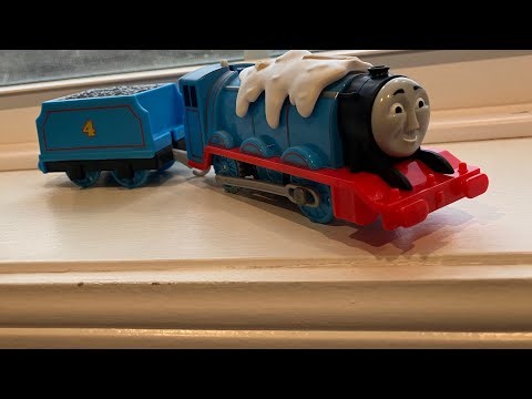Thomas & Friends Trackmaster, 2013 Mattel snowy Gordon review and run #ThomasAndFriends ￼