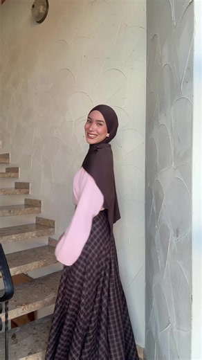 Hijab OOTD Inspiration: Stylish & Simple Hijab Style 💗