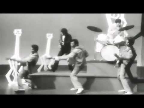 Tielman Brothers - Bossa Nova Baby (nostalgic Indo rock Music Video) live at TV Show