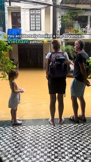 Here’s what Hoi An looks like today! 🥹 The old town is heavily flooded, hoping the rain stops soon so locals can get back to normal life. 👉 If you’re planning to visit Hoi An these days, it’s best to stay in Da Nang city center for now & wait for the weather to clear up. You’ll still be close enough to move once it’s safe. Stay safe and keep an eye on the latest weather update, everyone! 💙 | Local Vietnam - Tips & Tours for travelers, from locals