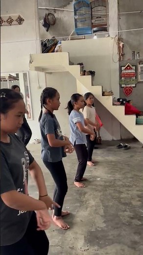 latihan gerak dasar tari bersama coach Taufik Sanggar Intari. #dance #cintabudaya