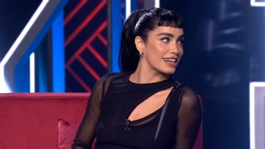 5.9M views · 54K reactions | Lali desveló un momento 'tierra trágame' cuando mantenía relaciones sexuales con un chico que "le gustaba bastante" #MartínezYHermanos #VistoEnCuatro  https://ver.tw/36o9s | Cuatro | Facebook