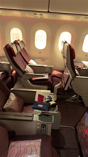 Walking Inside Air India's Refurbished Boeing 787-8 #AirIndia
