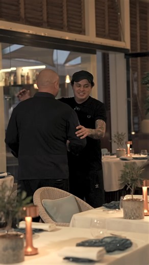 🇫🇷 Voyage culinaire au cœur de l’Amérique Latine à Saint-Barthélemy ! Explorez l’univers gastronomique du Chef Álvaro Clavijo à Le Barthélemy Hotel & Spa du 20 au 22 mars ! Reconnu comme l'un des meilleurs chefs d'Amérique latine, la cuisine innovante d'Álvaro Clavijo a valu à El Chato une place parmi les 50 meilleurs restaurants du monde. En collaboration avec le Chef étoilé Jérémy Czaplicki, il a imaginé des dîners d’exception, alliant créativité et innovation, mettant à l’honneur des ingréd