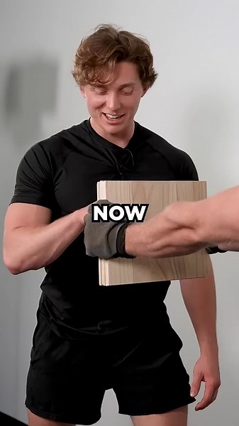 Human Hand VS Bionic Hand!