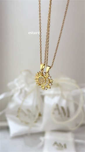 Collares para compatir en pareja de acero inoxidable ✨🥰 #collares #collaresparacompartir #collaresdepareja #regalospareja #regalosparanovio #accesoriosperu #joyasperu #aceroinoxidable #enamorados #trujillo #peru🇵🇪