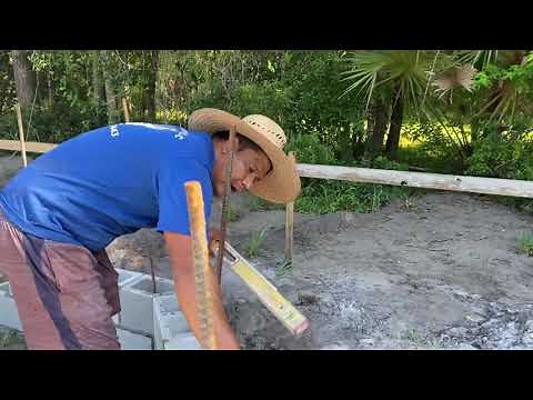 Cómo Pegar bloques de cemento en cuarenta y cinco