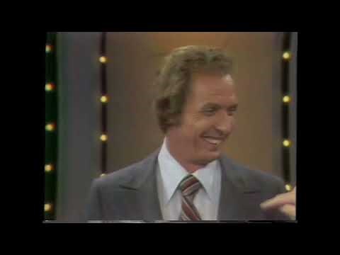 The Mike Douglas Show - co-host Mel Tillis sings "Ain't No California" by Sterling Whipple - 7.05.78