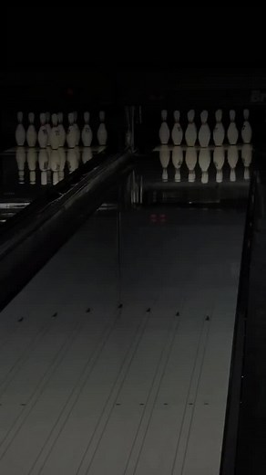 Seven new bowling balls are rolling out this November! 🎳🔥 From smooth control on heavy oil to sharp backend pop on medium-dry lanes, this month’s lineup has something for everyone. 900 Global, Motiv, Hammer, Ebonite, DV8… the big names are bringing serious heat. Which one are you testing first? 👀 More great bowling ball options 👉 https://bowlinglife.eu/best-bowling-balls-review | BowlingLife