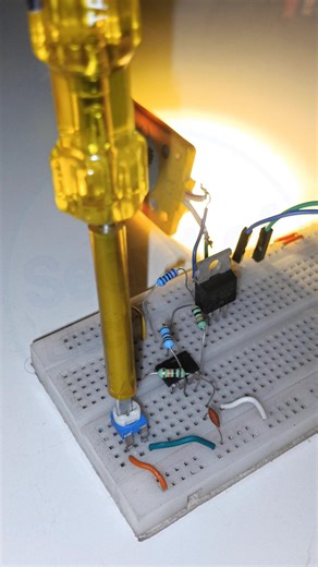 Simple Op-Amp Based PWM 12V LED Brightness Controller