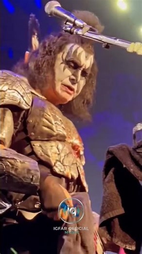 Rare Moment! Gene Simmons Cries During a KISS Concert! #genesimmons #kiss #90s #monkband #shorts