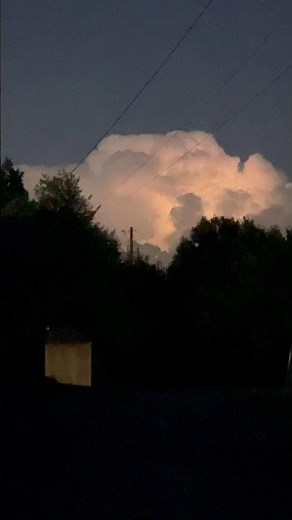 Lightning inside of storm cloud **