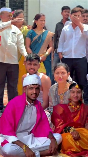 जेव्हा आपल्या आवडत्या व्यक्ती सोबत लग्न होत, तेव्हा आनंद हा असच चेहेरया वर दिसतो🫶🏻✨🫰