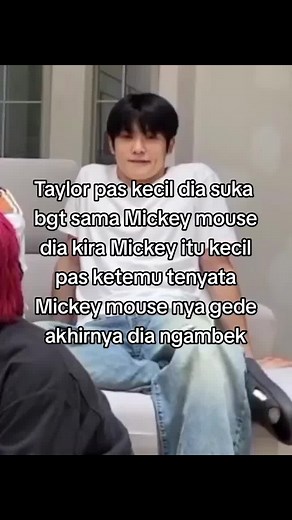 dia ketemu maskot Mickey,dia kira Mickey mouse itu beneran ada😭 #fyp #jaehyun