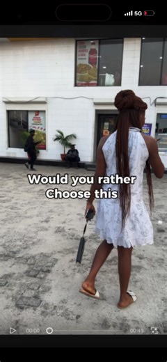 3 square meals on the salon chair or 2 hours with TEYRA bundles? The choice is simple. Fast install. Lightweight feel. Beautiful results. TEYRA to the rescue. DM us to customize your bundles. https://wa.me/2348027411994 Worldwide shipping available. Shop TEYRA @ teyra.ltd Uk & Us Orders Open in $35 #Uswigs #Ukhairstylist #Humanhairvendor #lacefrontwig #proctectivestles