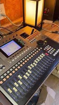 Yamaha AW4416 vs Roland VS2480 !