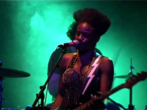 Noisettes, Scratch Your Name by Stef Bloch