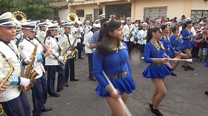 165K views · 1.6K reactions | Uno de los institutos mas reconocidos a nivel internacional por su banda musical y lindas Cachiporristas! desde Usulutan la Inus band Internacional | El Salvador en Imagenes | Facebook